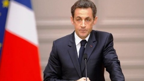 Sarkozinin Liviyaya girişi qadağan edildi
