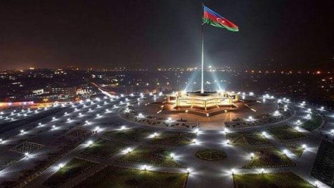 Aylardır “dəyişdirilə bilməyən” Bayraq - Müəmma davam edir