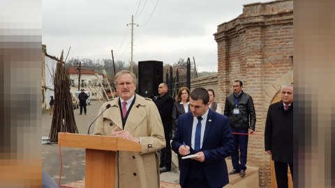ABŞ səfirliyi tarixi hamamı bərpa etdirdi