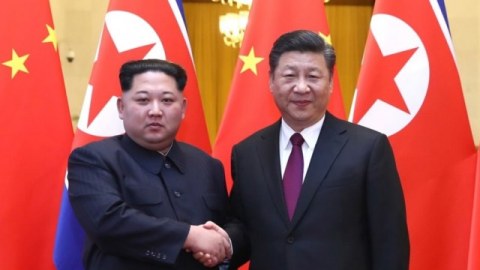 Şimali Koreya lideri Kim Çen In dövlət başçısı kimi ilk xarici səfərə gedib