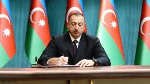 Daşınar əmlak yüklülüyünün dövlət reyestrindən istifadə haqqının məbləği təsdiqləndi