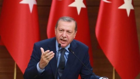 Ərdoğan Fransanı terrorçuları dəstəkləməkdə günahlandırıb