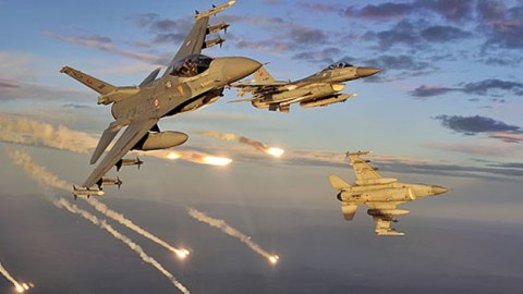 T&uuml;rkiyə aviasiyası İraqa hava zərbələri endirdi