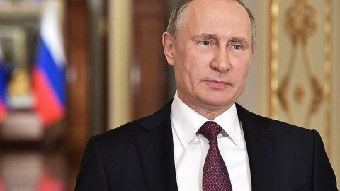 Putin Rusiyanın unikal silahından danışdı