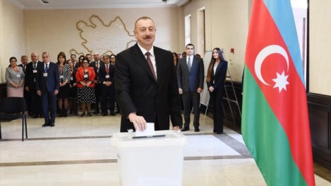 İlham Əliyev və ailə üzvləri səs verdilər