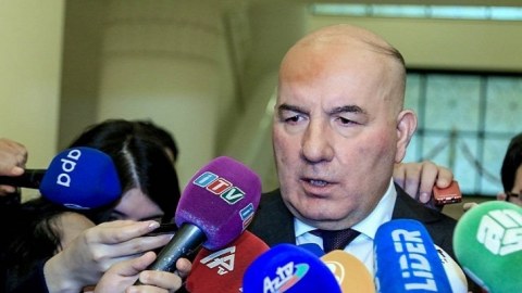 Elman R&uuml;stəmov: &ldquo;Manatın zəifləməsindən s&ouml;hbət gedə bilməz&rdquo;  &nbsp;