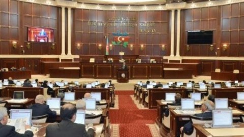 Milli Məclis &ldquo;M&uuml;dafiə haqqında&rdquo; qanuna dəyişiklik edir  &nbsp;