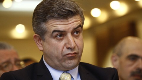 Ermənistanın baş naziri Paşinyanla danışıqlara gedir