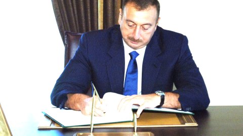 Prezident Nazirlər Kabinetinin yeni üzvlərini təyin etdi - SİYAHI