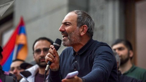 Ermənistanda Paşinyan və müvəqqəti baş nazir arasında danışıqlar ləğv edilib