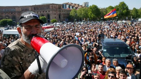 Ermənistanda daha 3 nazir və 2 qubernator istefa verdi 