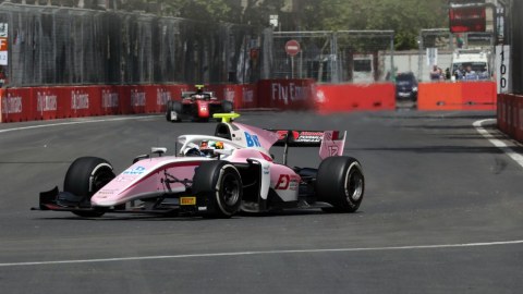 Bakıda Formula 2 üzrə birinci yarışa start verilib