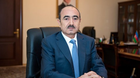 Əli Həsənov anti-Azərbaycançılardan DANIŞDI: ““Söyüş kampaniyası”nın səmərəsizliyi yuxularını ərşə çəkib”