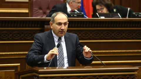 Ermənistan parlamenti yeni baş nazir seçir