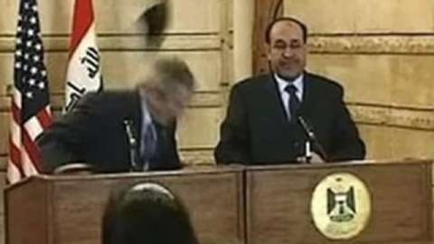 Buşa ayaqqabı atan iraqlı jurnalist deputat ola bilər