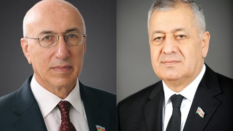 Müstəqilliyə imza atanlar və SSRİ-nin qalmasını istəyənlər - Köhnə-təzə deputatların MÖVQEYİ   