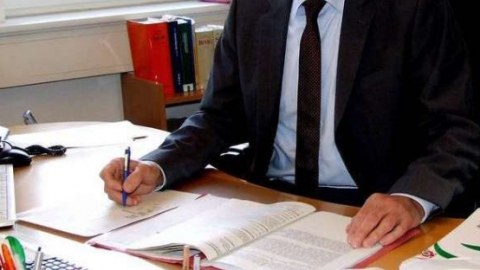 Bakıda “JEK”lər dövlətin pulunu talan edirmiş - FAKT  