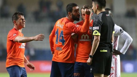 Hakimi ölümlə hədələyən Arda Turana ağır cəza verildi