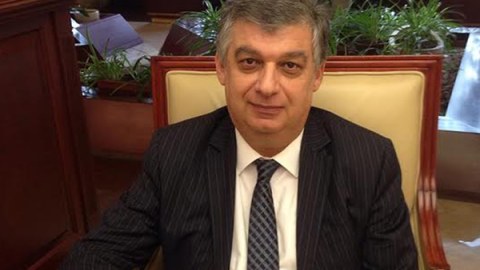 Deputat Hesablama Palatasının sədrinin maaşına g&ouml;rə etiraz etdi