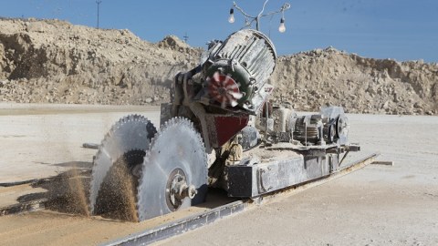 250 daş karxanasının fəaliyyəti dayandırıldı