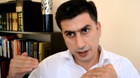 Məşhur psixoloqdan SOS siqnalı: İmtahan ərəfəsində abituriyentləri tək qoymayın!