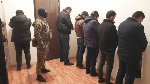 DTX əməliyyat keçirdi: 500 min saxta aksiz markası gətirənlər ifşa olundu