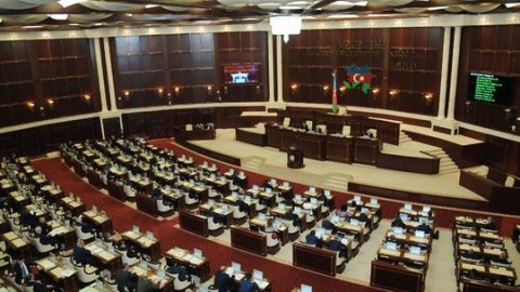 Parlament &ldquo;Ələt azad iqtisadi zonası haqqında&rdquo; qanun layihəsini təsdiqlədi