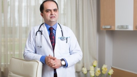 Doktor Rəşad Mahmudov: “Barəmdə yayılan məlumatlar həqiqətdən tam uzaqdır”