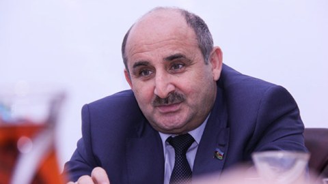 “Cavid Qurbanov həqiqəti deyir - Nazirləri tərifləməklə məşğul olmamalıyıq” - MÜSAHİBƏ