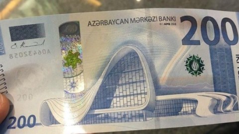 Azərbaycanda 200 manatlıq buraxılır - FOTO
