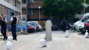 Marseldə atışma: 2 &ouml;l&uuml;