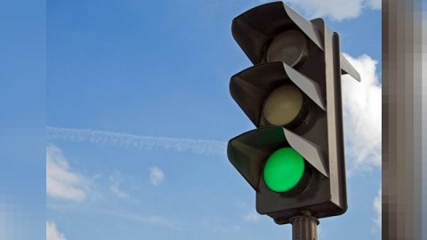 Jurnalistlər binasının işıqfor problemi həll olunur