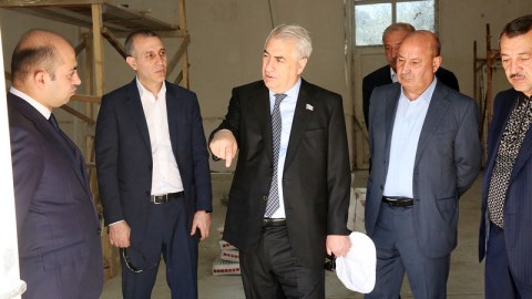 Cavid Qurbanov Bakıətrafı dəmir yolu xəttinin icra vəziyyətini yoxladı