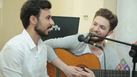 “İrəli radio”nun rəhbəri: “Kumirim Mirşahindir” – MÜSAHİBƏ