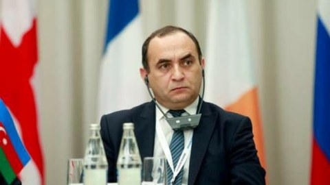Prezidentin vəzifə verdiyi rektor etimada görə təşəkkür etdi - DOSYE   