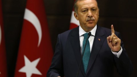 Qərb mediasının Ərdoğana QƏRƏZİ &ndash; se&ccedil;ki yaxınlaşdıqca ittihamlar KƏSKİNLƏŞİR