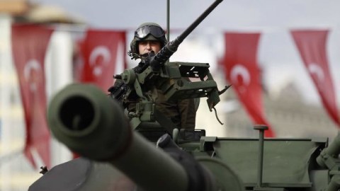 Türkiyə bədəlli hərbi xidməti genişləndirmək istəyir