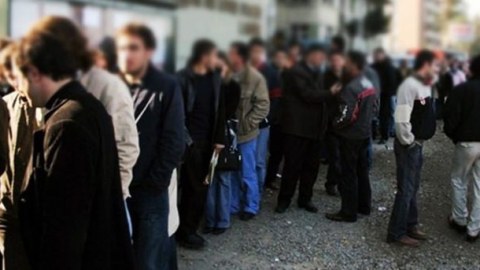 İşsizlərin DİQQƏTİNƏ &ndash; Milli Məclis o layihəni 2-ci oxunuşda qəbul etdi