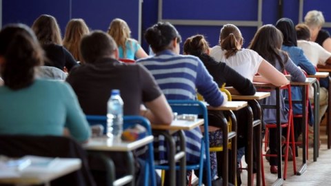 Buraxılış imtahanlarının nəticələri elan olundu - 36 şagird qovuldu, 850-si imtahana gəlmədi