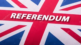 İngiltərədə minlərlə insan referendum tələb edir 