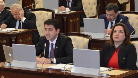 Deputatlar tətilə gedirlər - Məzuniyyətpulu da məlumdur...
