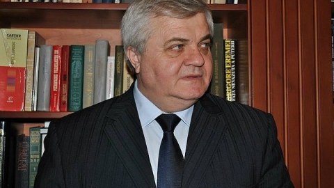 Sabiq səfirin oğlu güllələndi