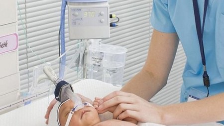    Alimlər yeni doğulan körpələr üçün süni ağciyər hazırladılar