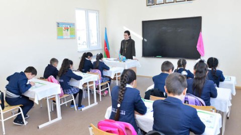 G&uuml;rc&uuml;standa Azərbaycan dilli məktəb a&ccedil;ılır