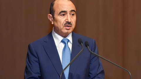 Prezidentin köməkçisi Azərbaycanda xaos yaratmaq istəyənlərə qarşı birləşməyə ÇAĞIRDI