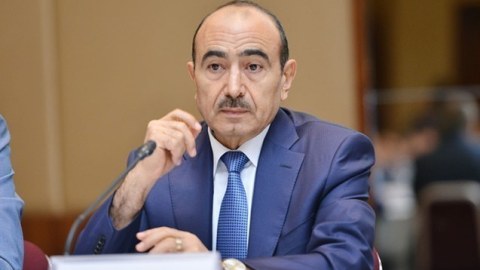 Əli Həsənov: “Gəncədə baş verənlər Türkiyədəki hadisələrlə oxşardır”