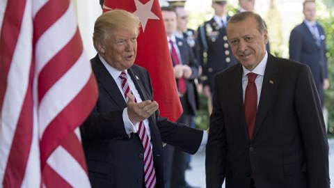 Tramp Putindən öncə Ərdoğanla danışıb