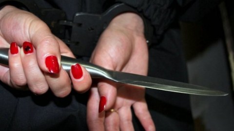 Müstəntiq qardaşını öldürən nişanlı qızı buraxmayacaq: “Ortada ölüm faktı var”