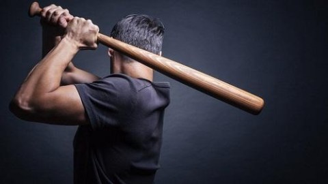 Kürdəmirdə DƏHŞƏT: Ata ögey oğlunu döyüb öldürdü