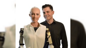 Dünyaca məşhur robot Sophia Bakıya gəlir
